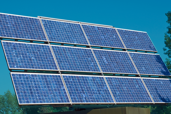 ¿Qué vida útil tienen las placas solares?