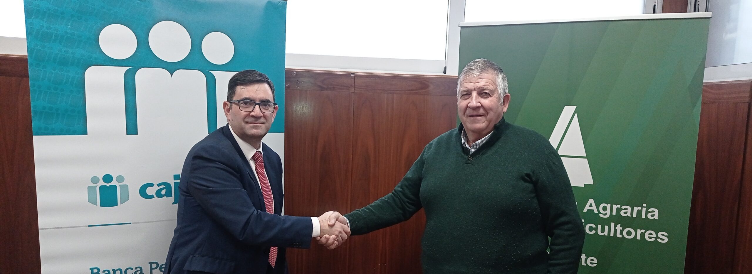 Cajamar suscribe un acuerdo con ASAJA Albacete para ayudar en la tramitación de las ayudas de la PAC