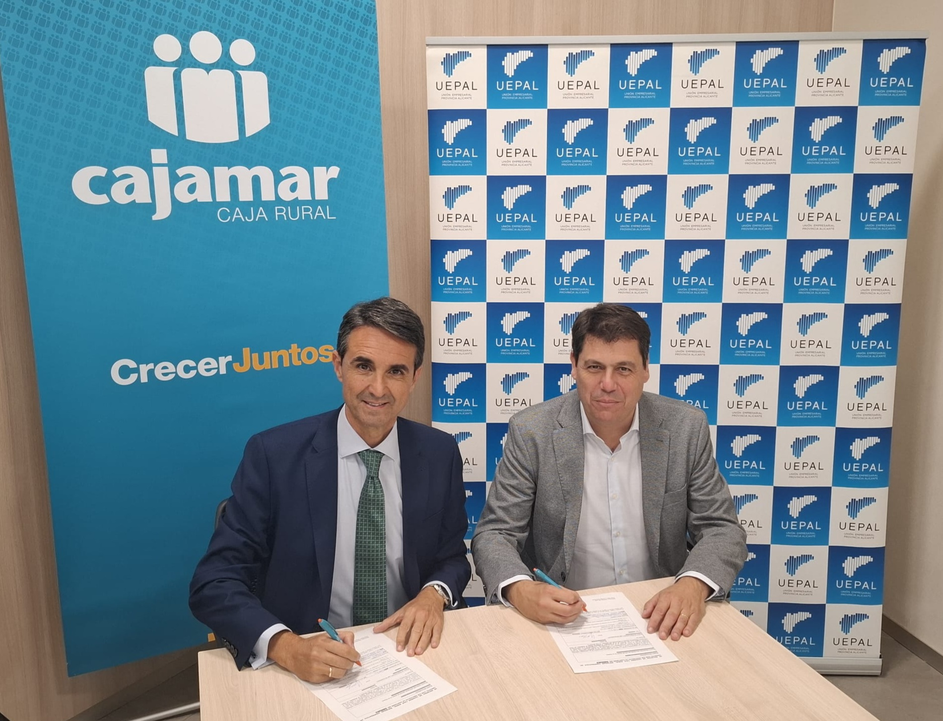 Cajamar renueva su apoyo a UEPAL y será patrocinador principal de los VII Premios UEPAL