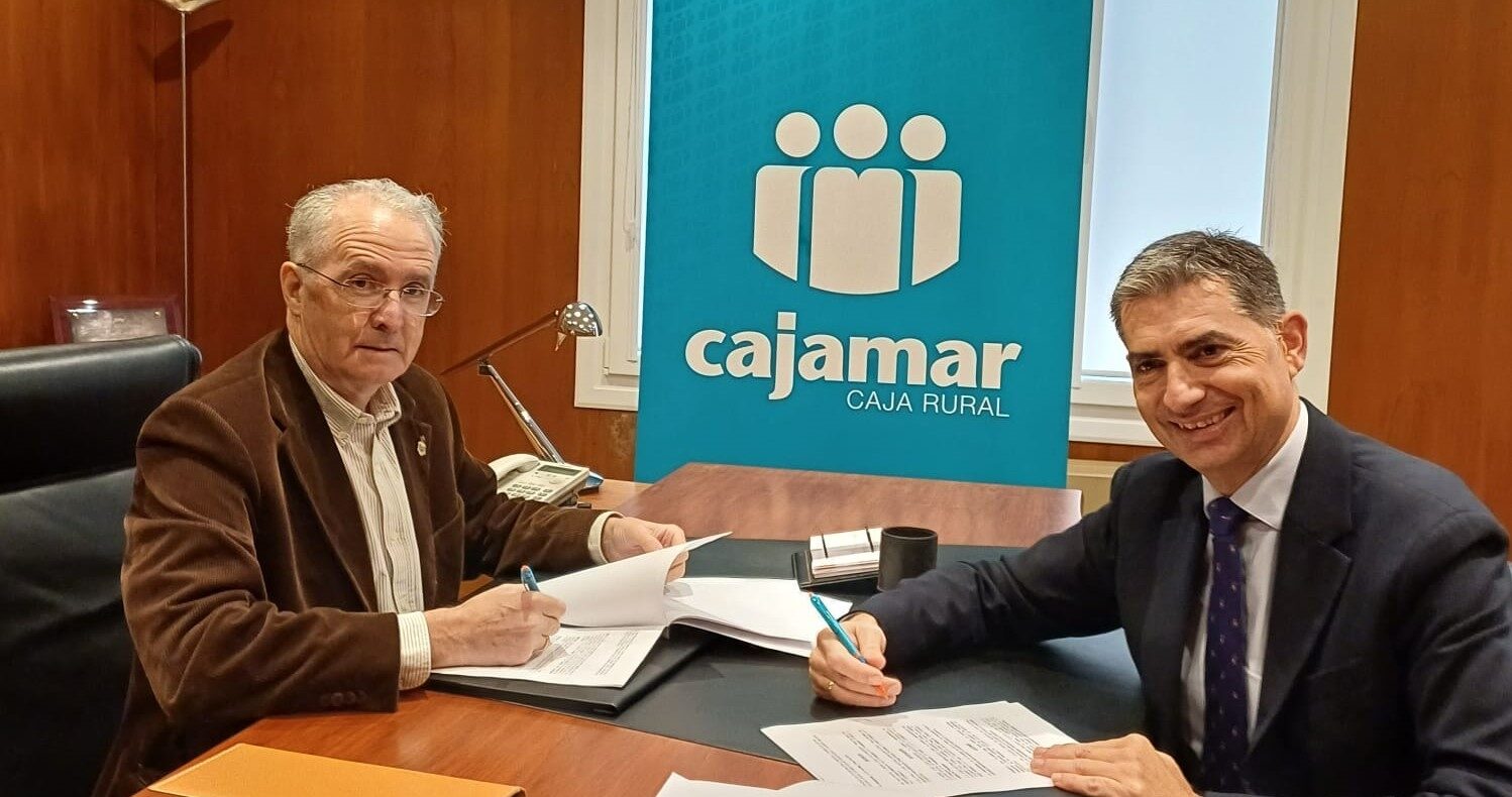 Cajamar firma un convenio con el Colegio de Médicos de Pontevedra
