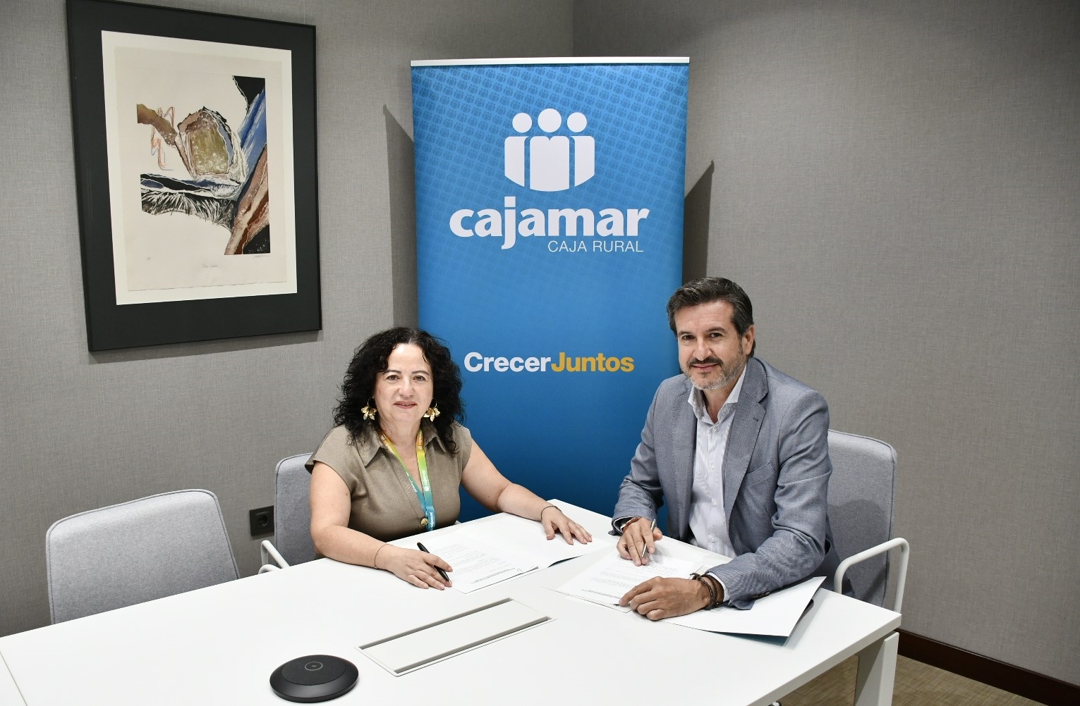 Cajamar y el Colegio de Graduados Sociales de Almería renuevan su convenio de colaboración