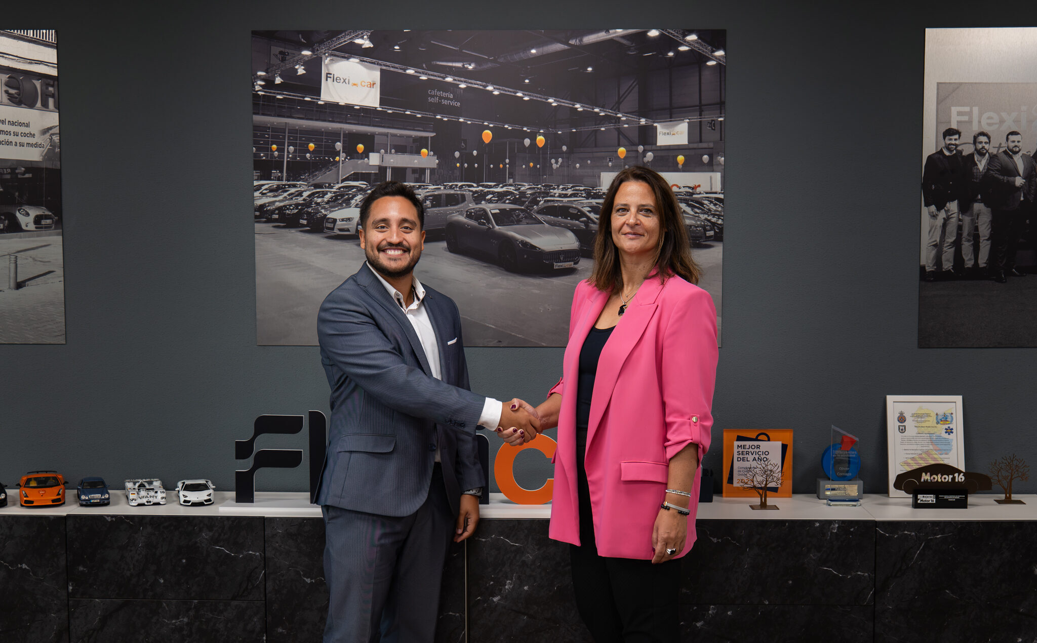 Cajamar ofrece productos y servicios financieros a los profesionales de Grupo Flexicar
